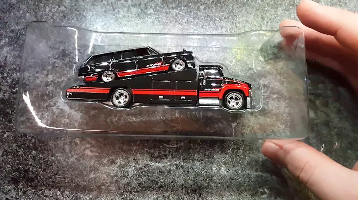Nissan Skyline Van Carry On | Hot Wheels Car Culture