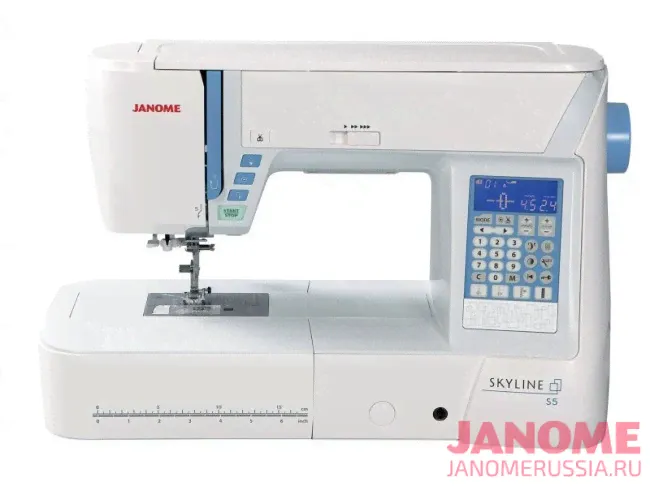 Компьютерная швейная машина Janome Skyline S5 в наличии